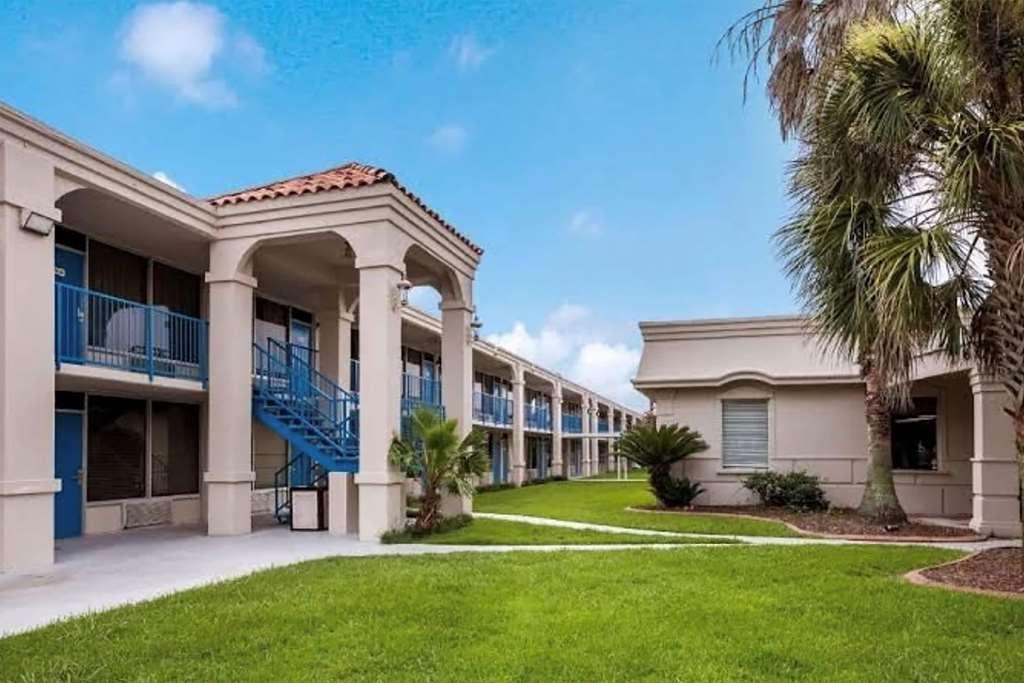 Travelodge By Wyndham Baton Rouge East Esterno foto